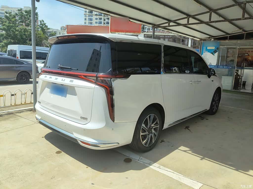 Maxus G90, 2022 8