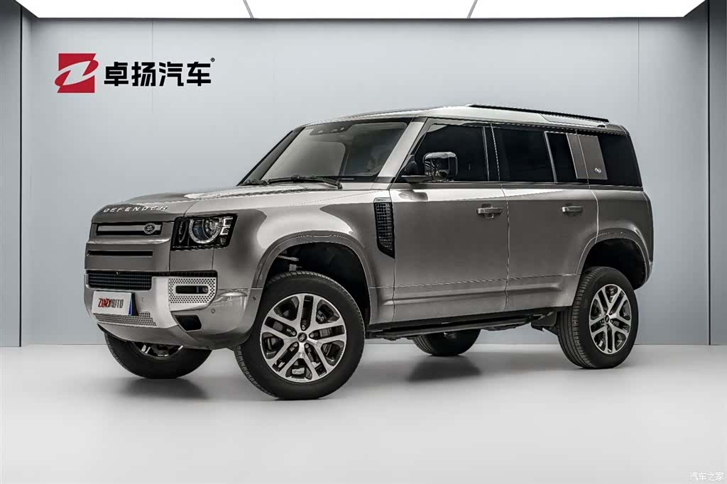 Land Rover Defender, 2024 1