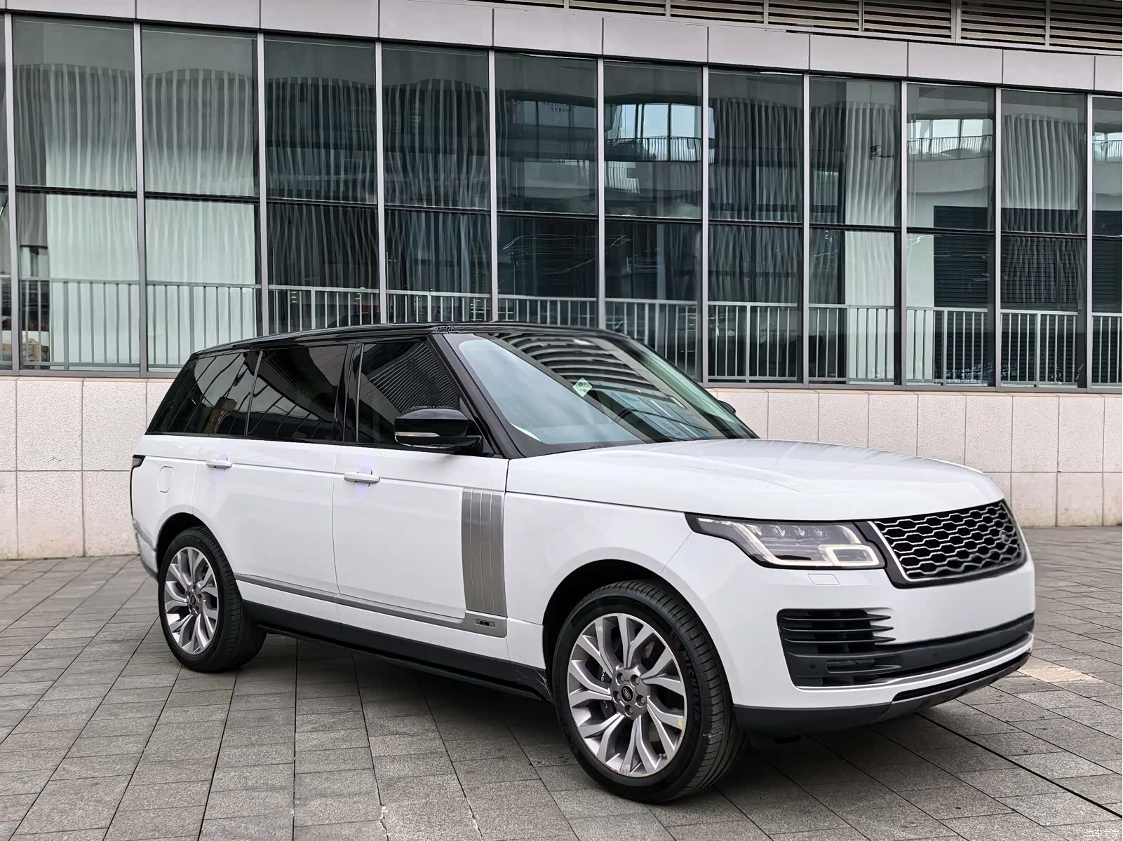 Land Rover Range Rover, 2022 3