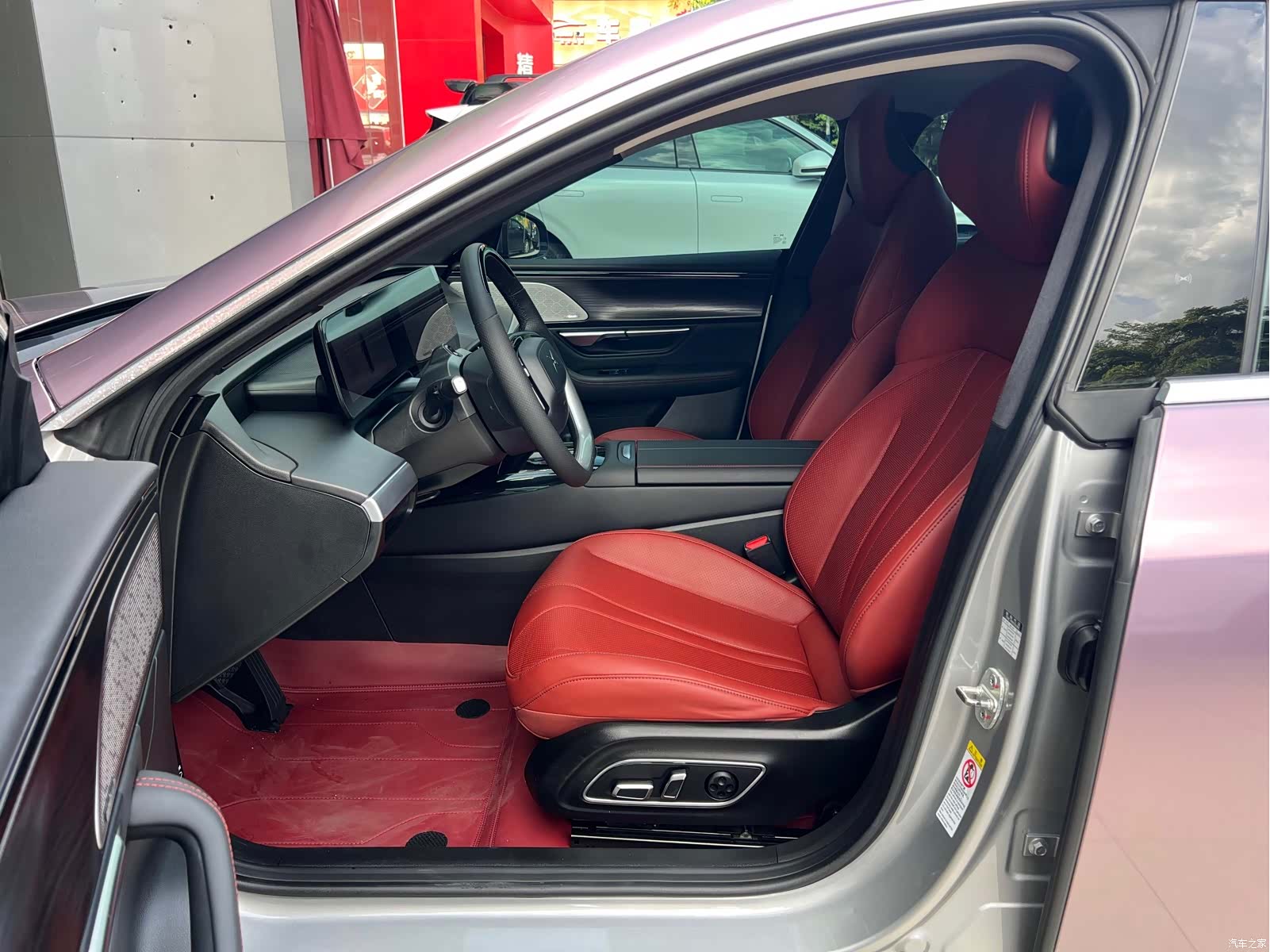 Xpeng P7, 2021 8