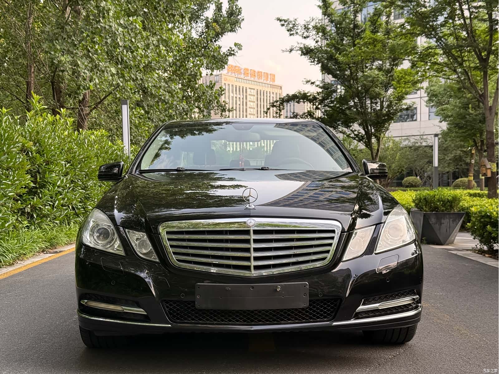 Mercedes-Benz E-Class, 2010 все фото
