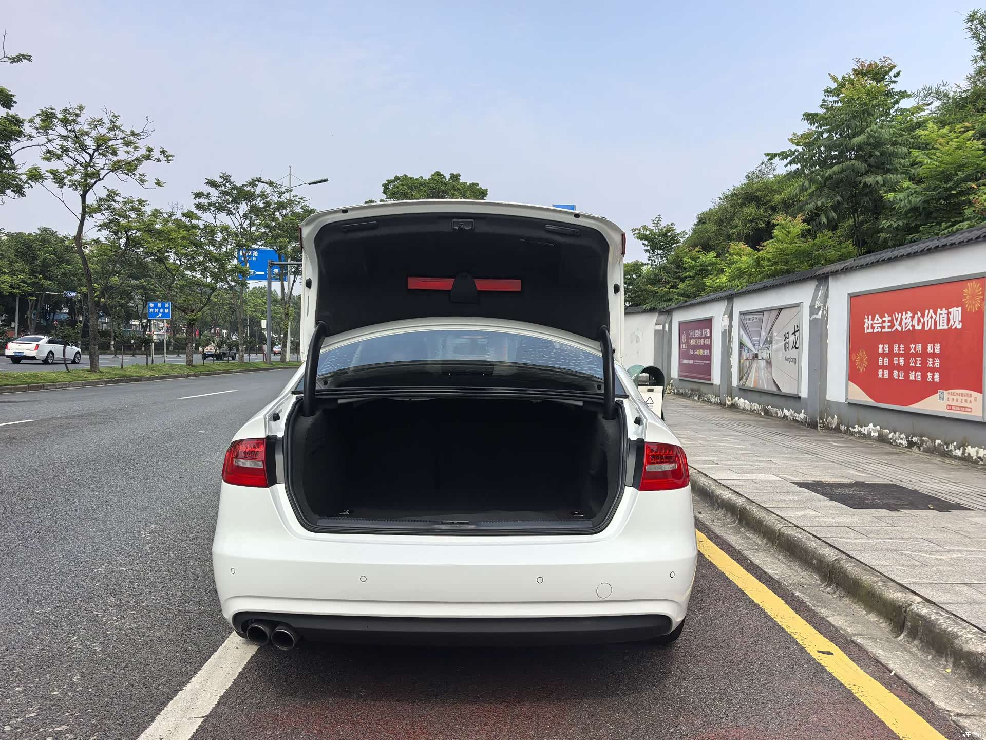 Audi A4L, 2015 14
