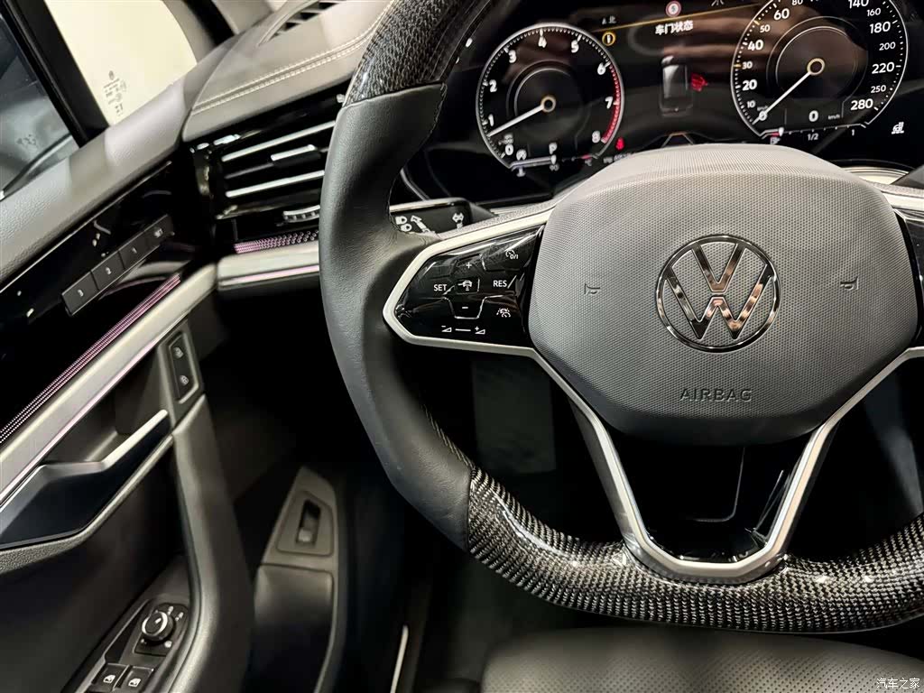 Volkswagen Touareg, 2023 24