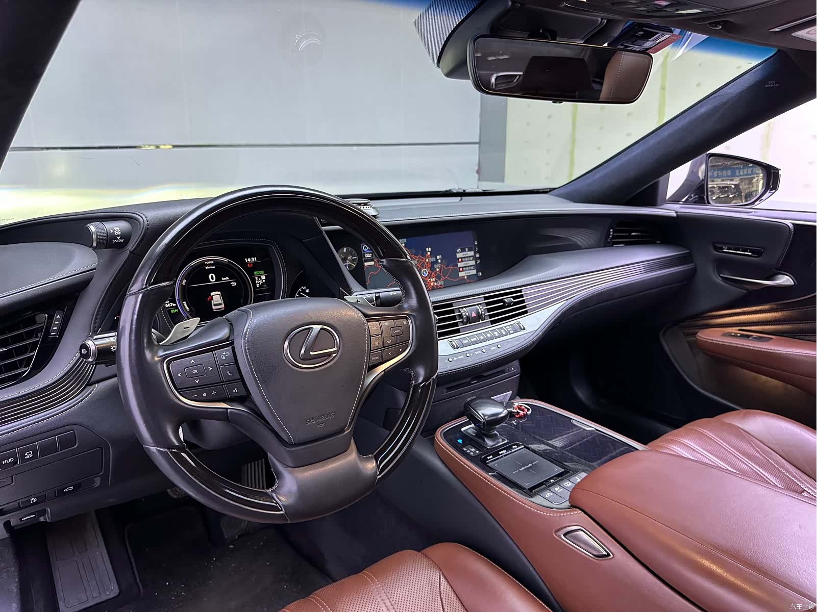 Lexus LS, 2018 11