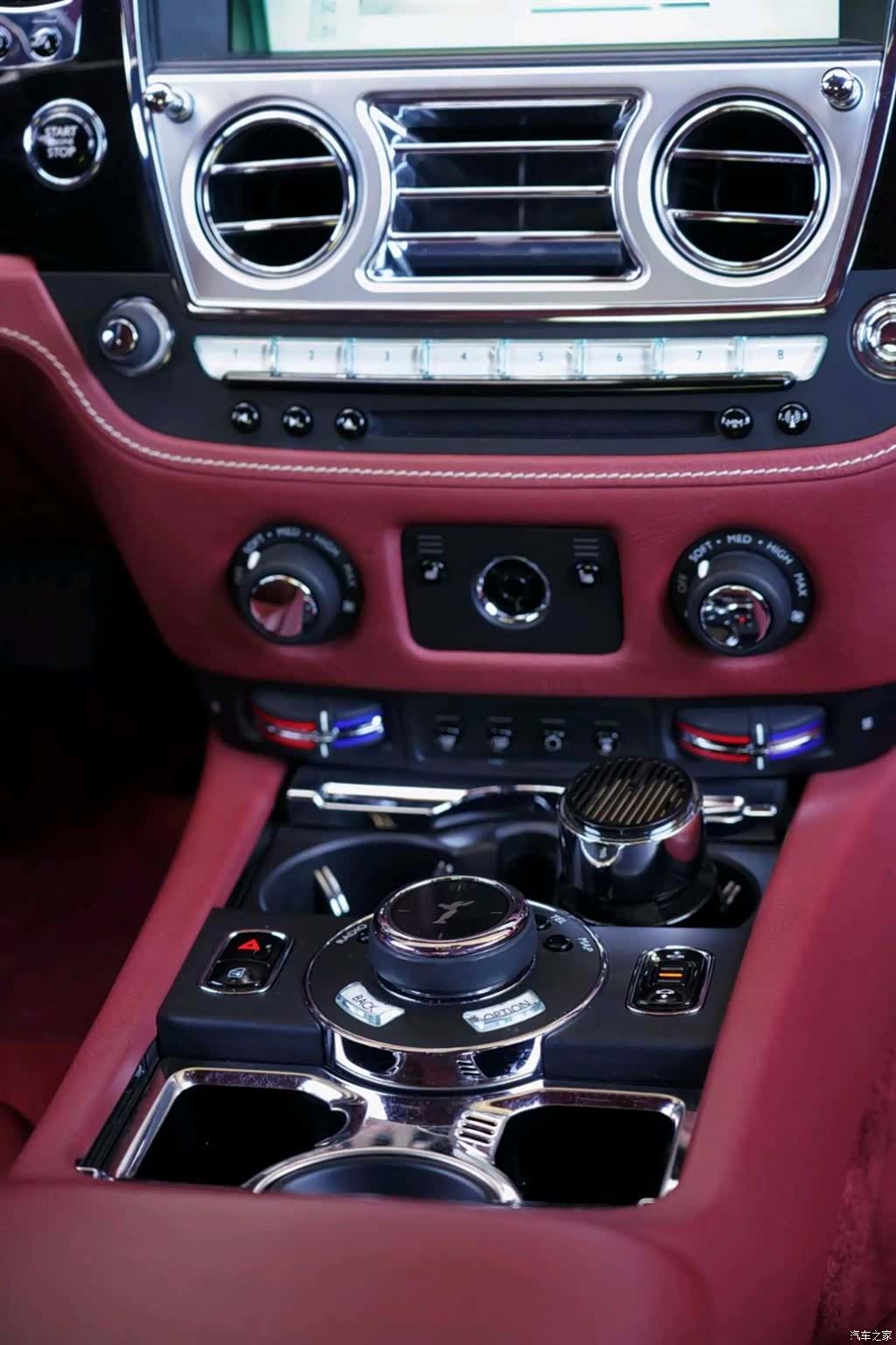 Rolls-Royce Ghost, 2018 15