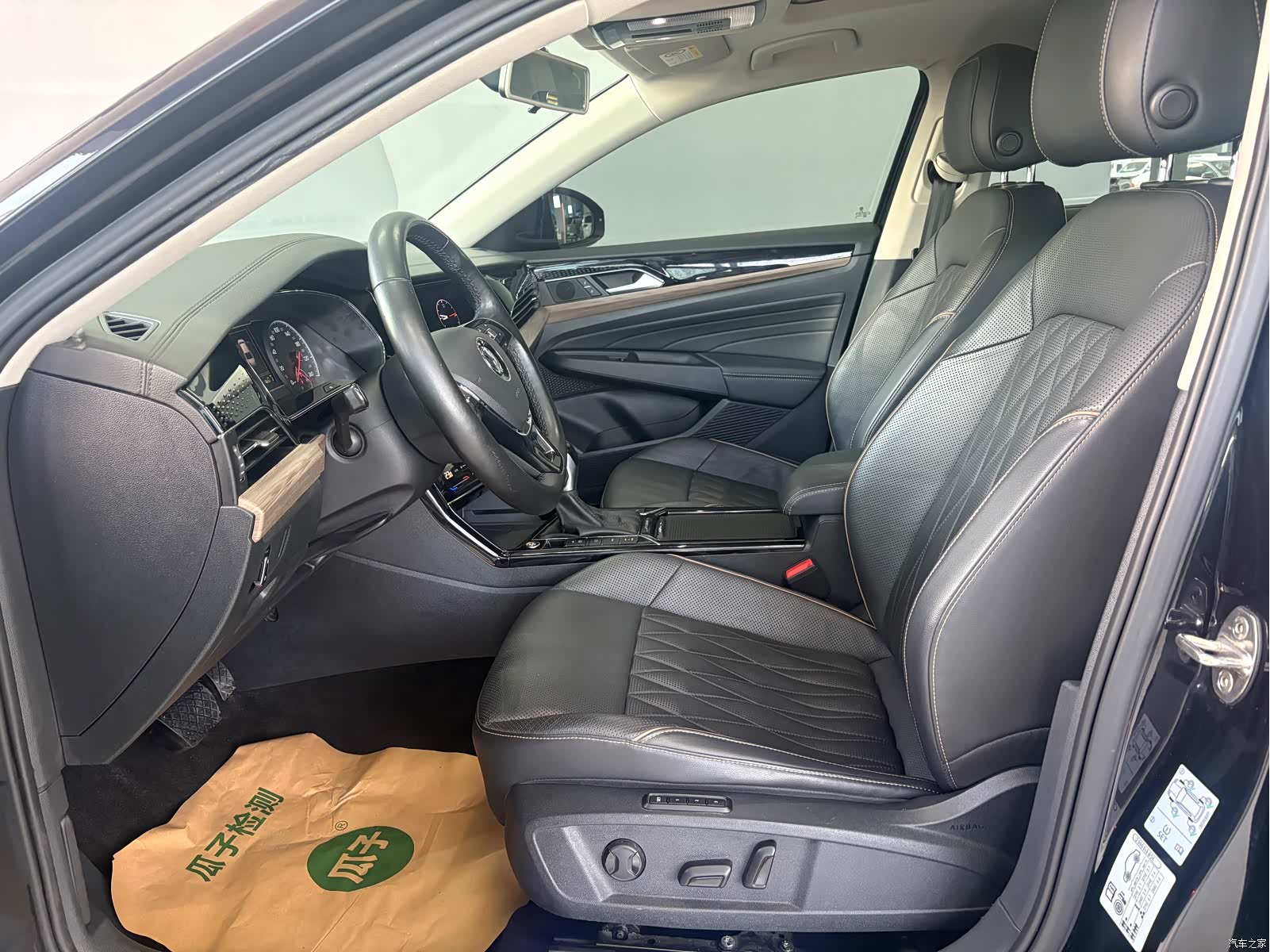 Volkswagen Passat, 2020 10