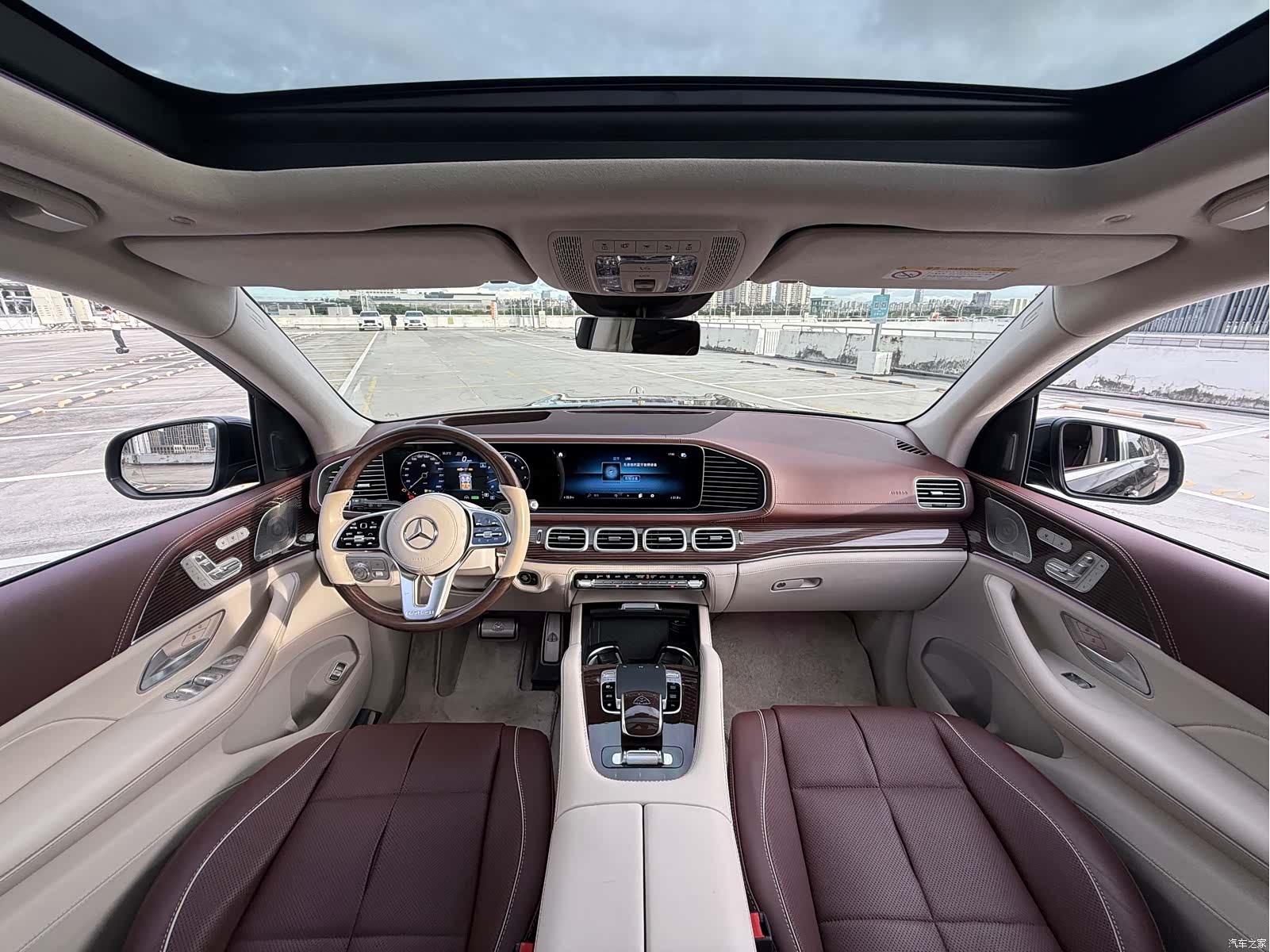 Maybach GLS, 2023 8