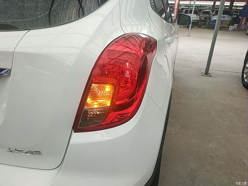 Buick Encore, 2019 8