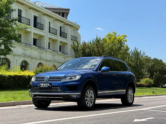 Volkswagen Touareg 2016 — купить из Китая под заказ