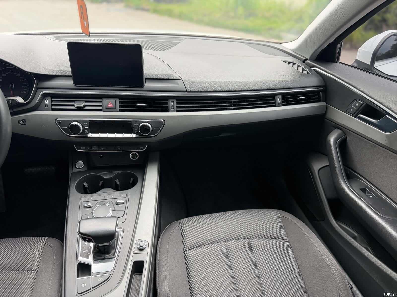 Audi A4L, 2020 12
