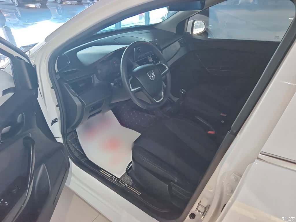 Wuling 310, 2017 17