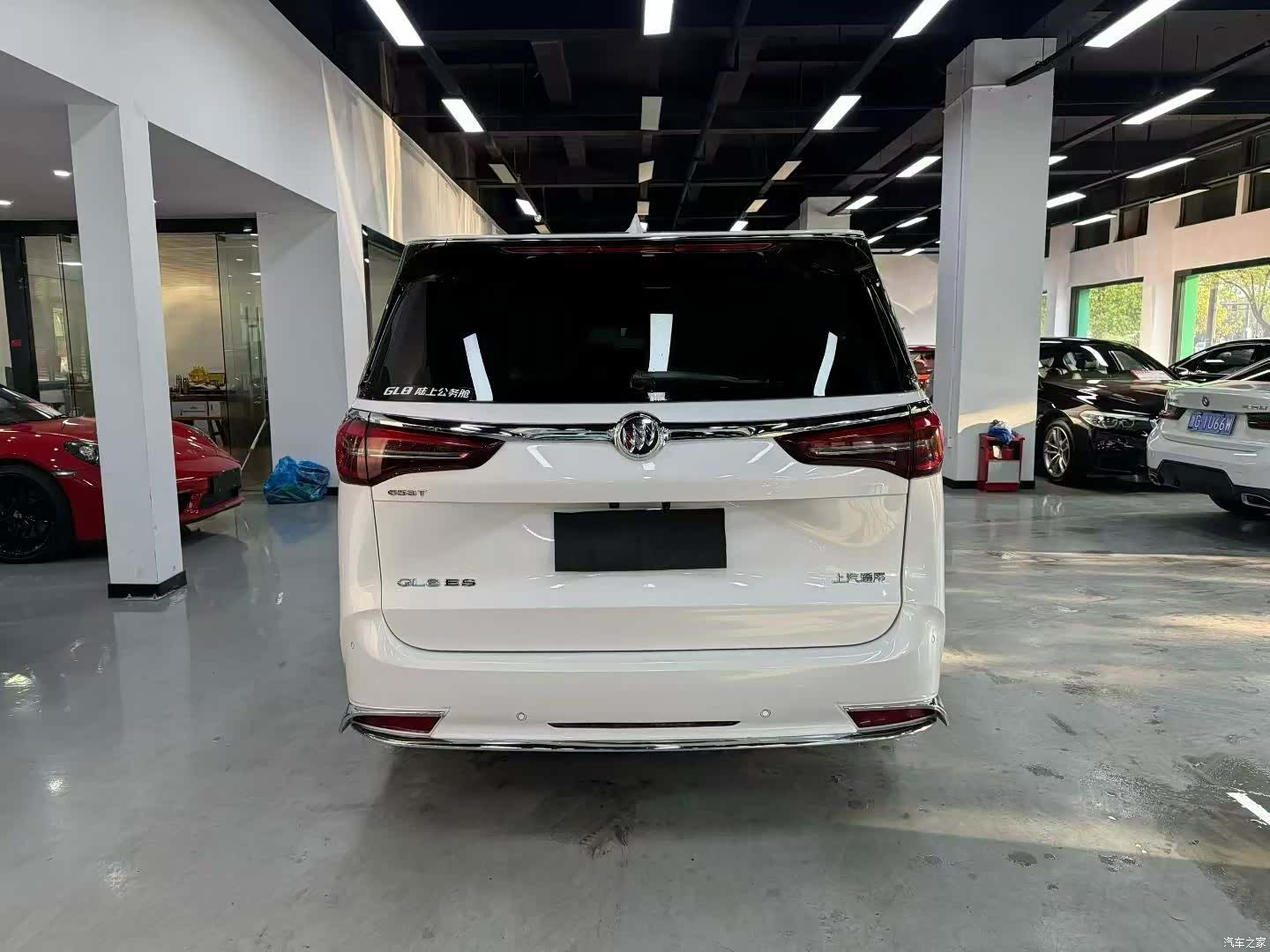 Buick GL8, 2021 все фото