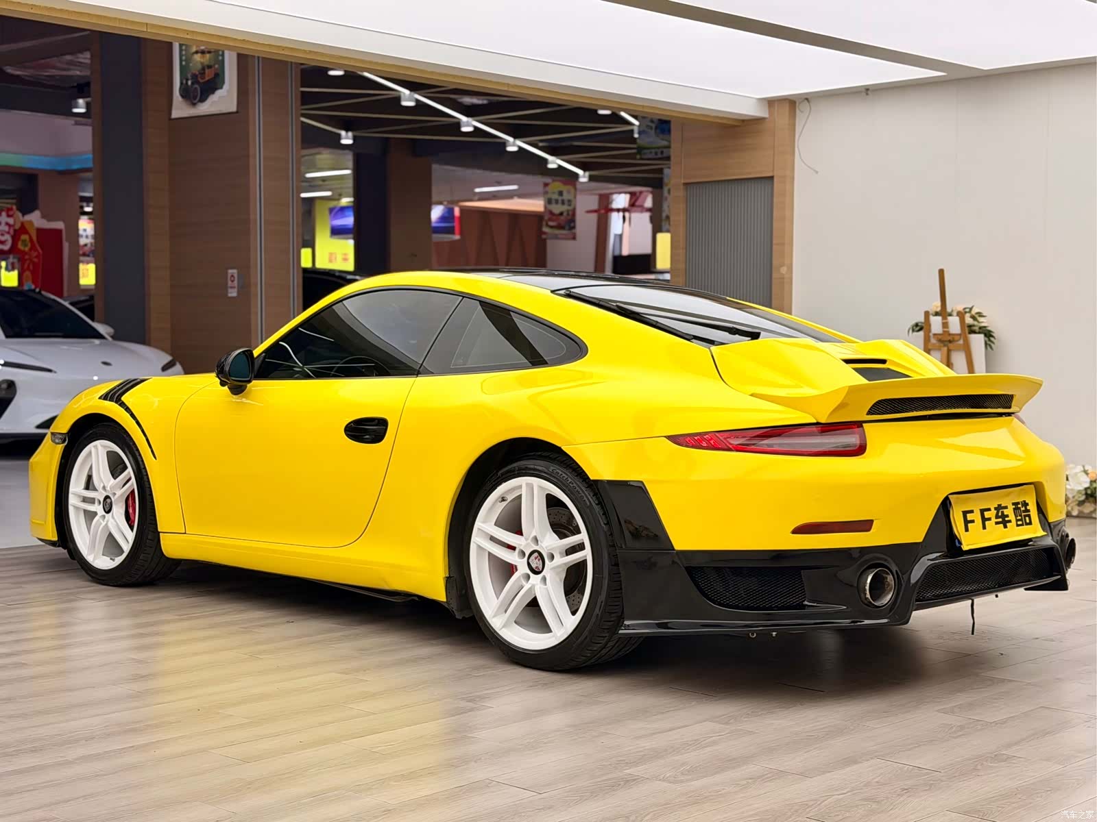Porsche 911, 2015 9