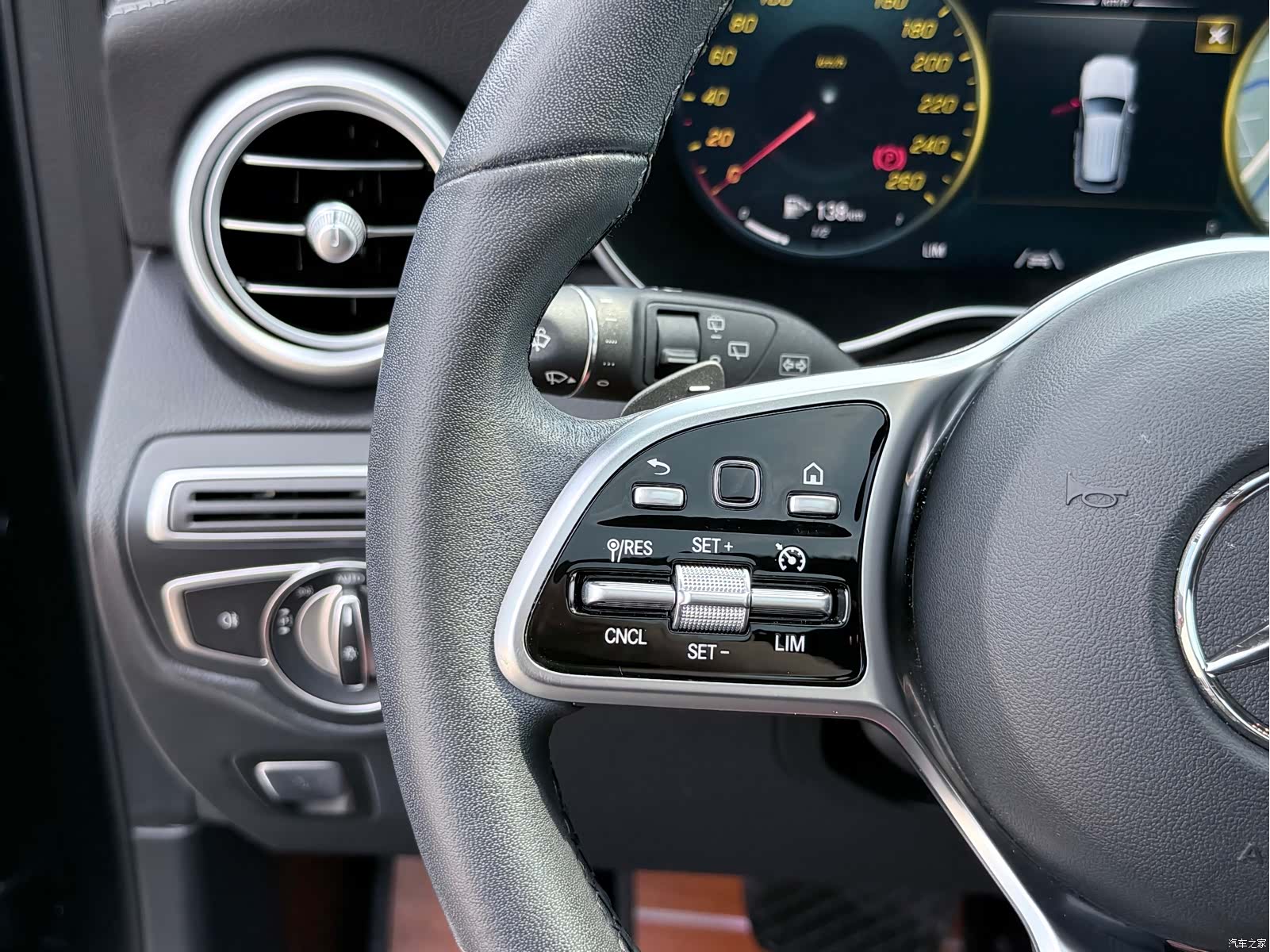 Mercedes-Benz GLC, 2021 16