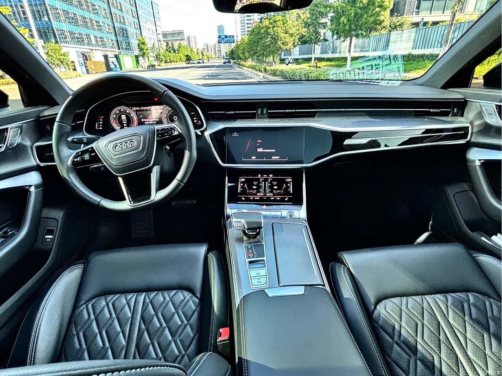Audi A6L, 2025 13