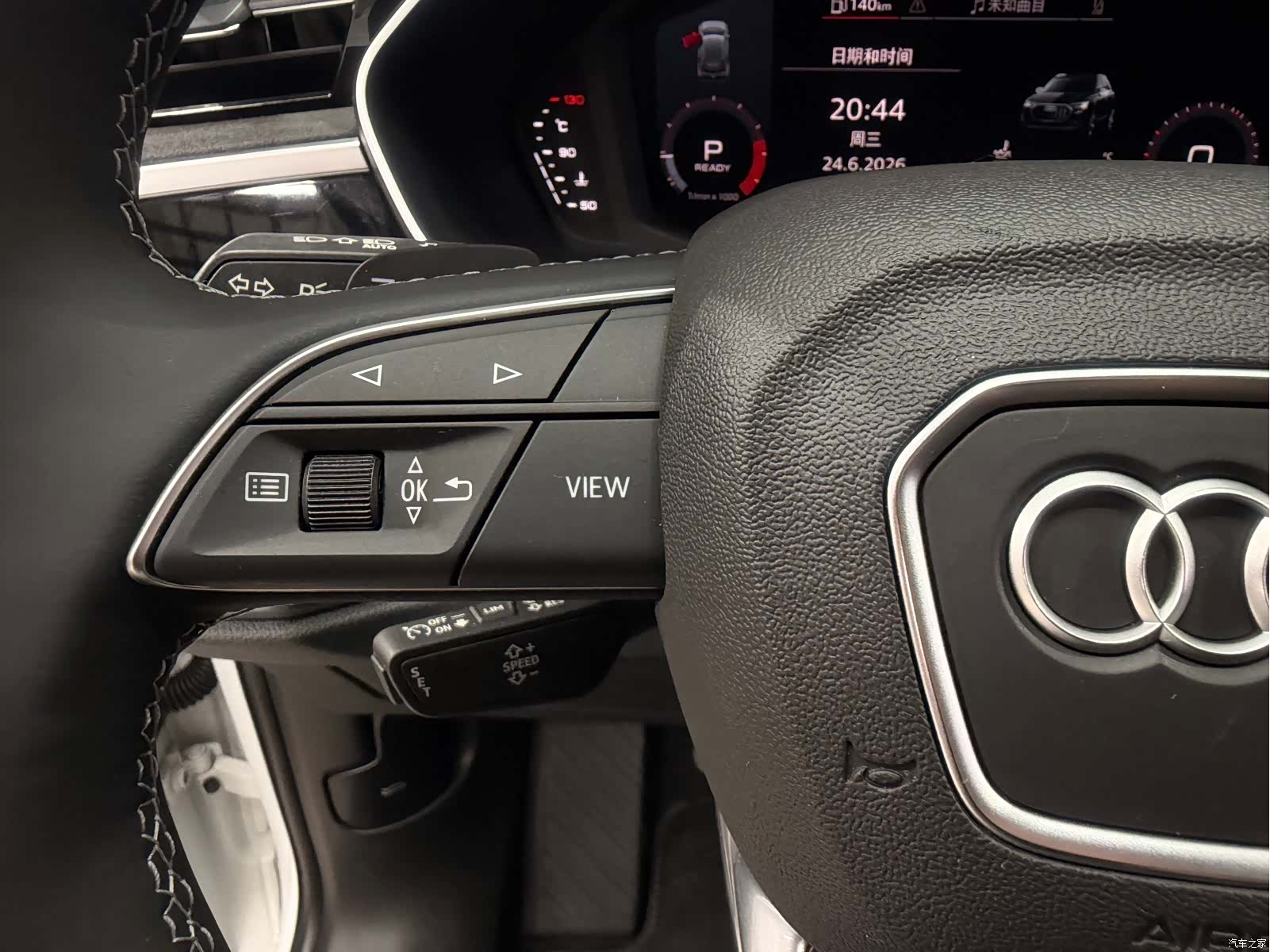 Audi Q3, 2023 16