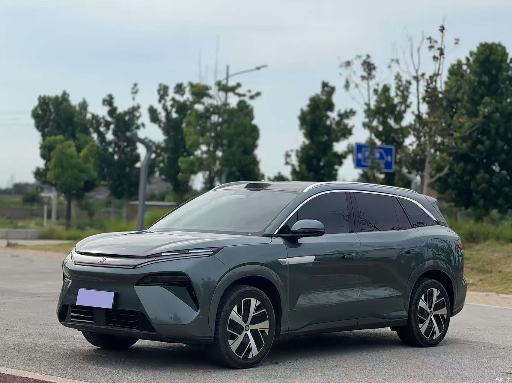 BYD Tang