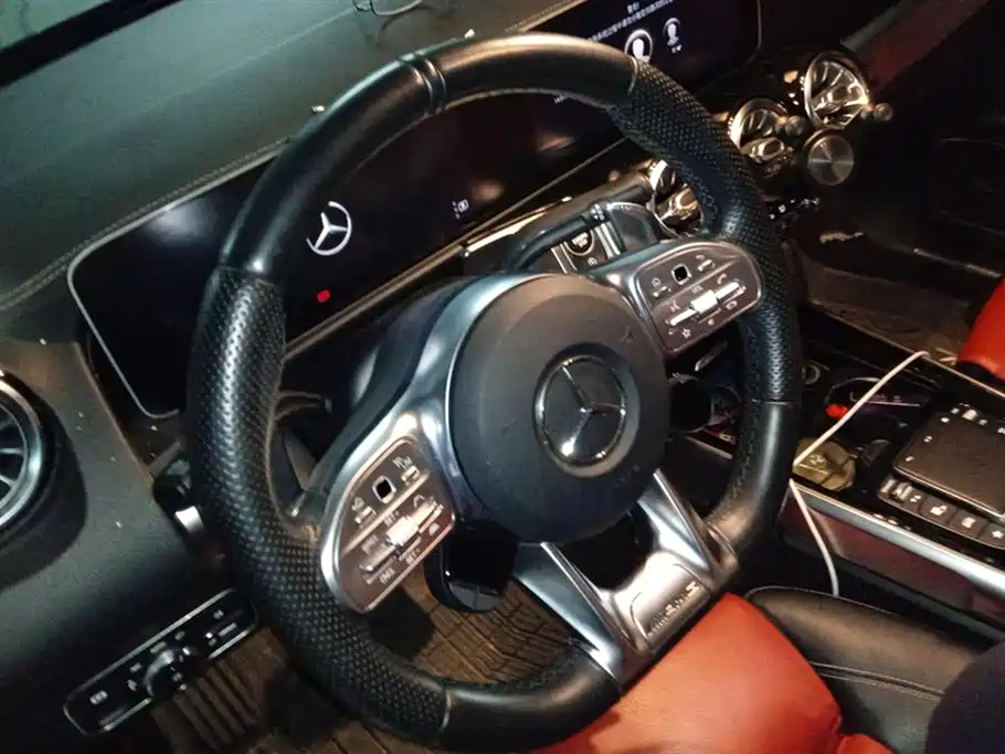 Mercedes-Benz GLB AMG