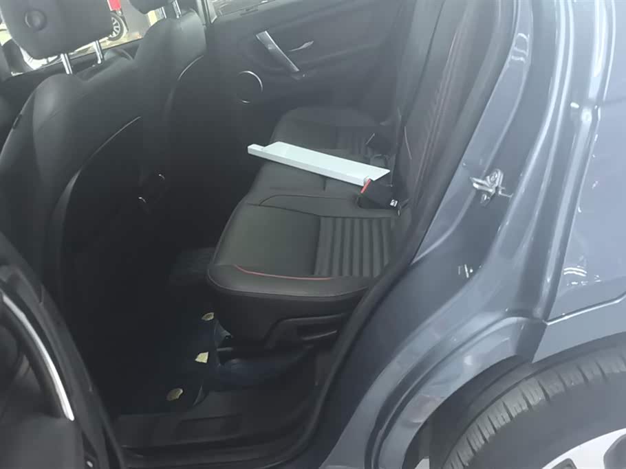 Land Rover Discover sports