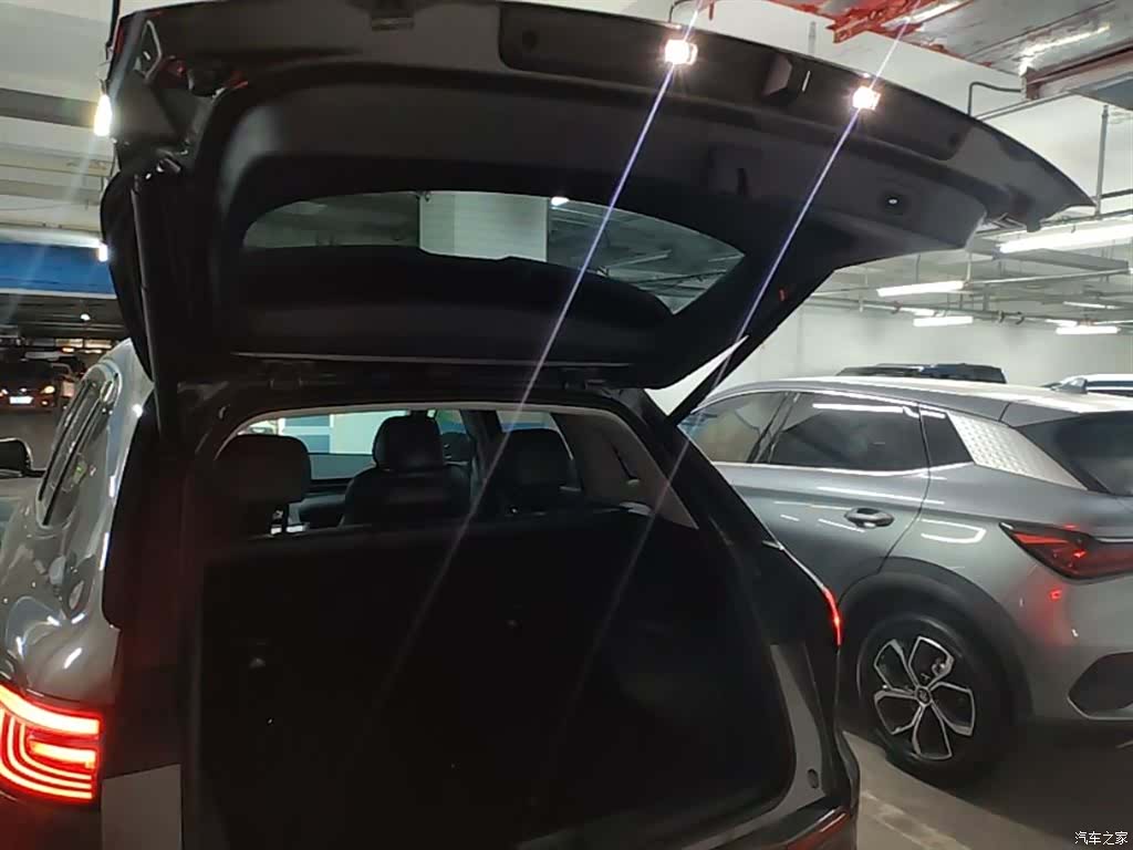 Geely Galaxy E5, 2024 19