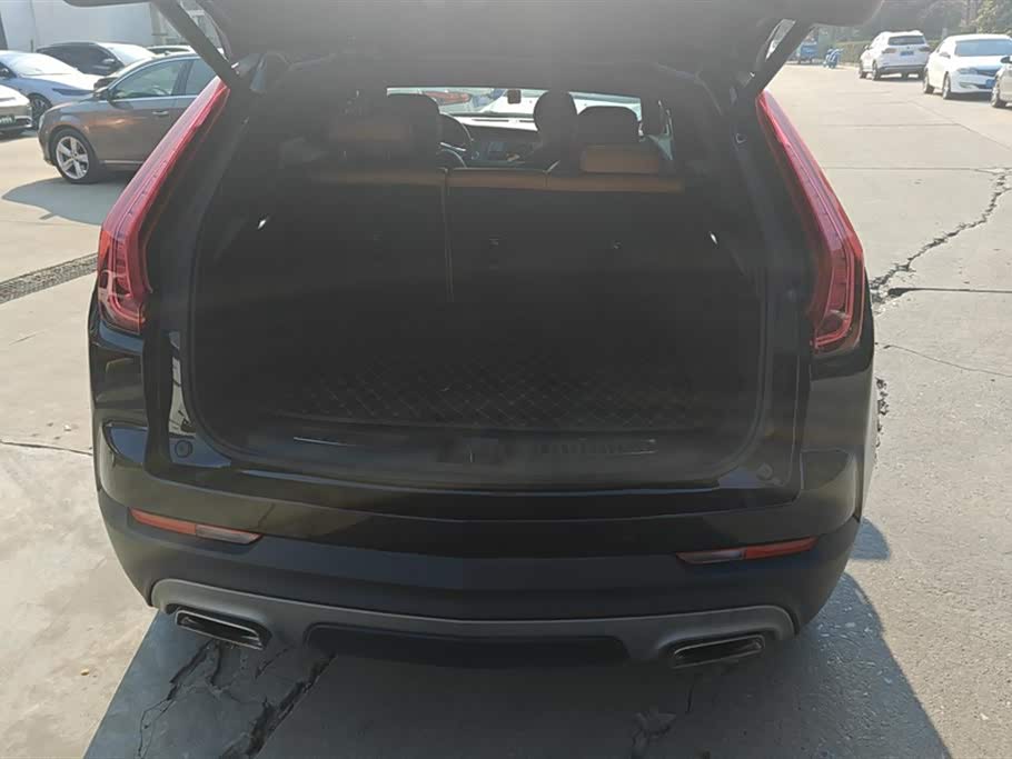 Cadillac XT4