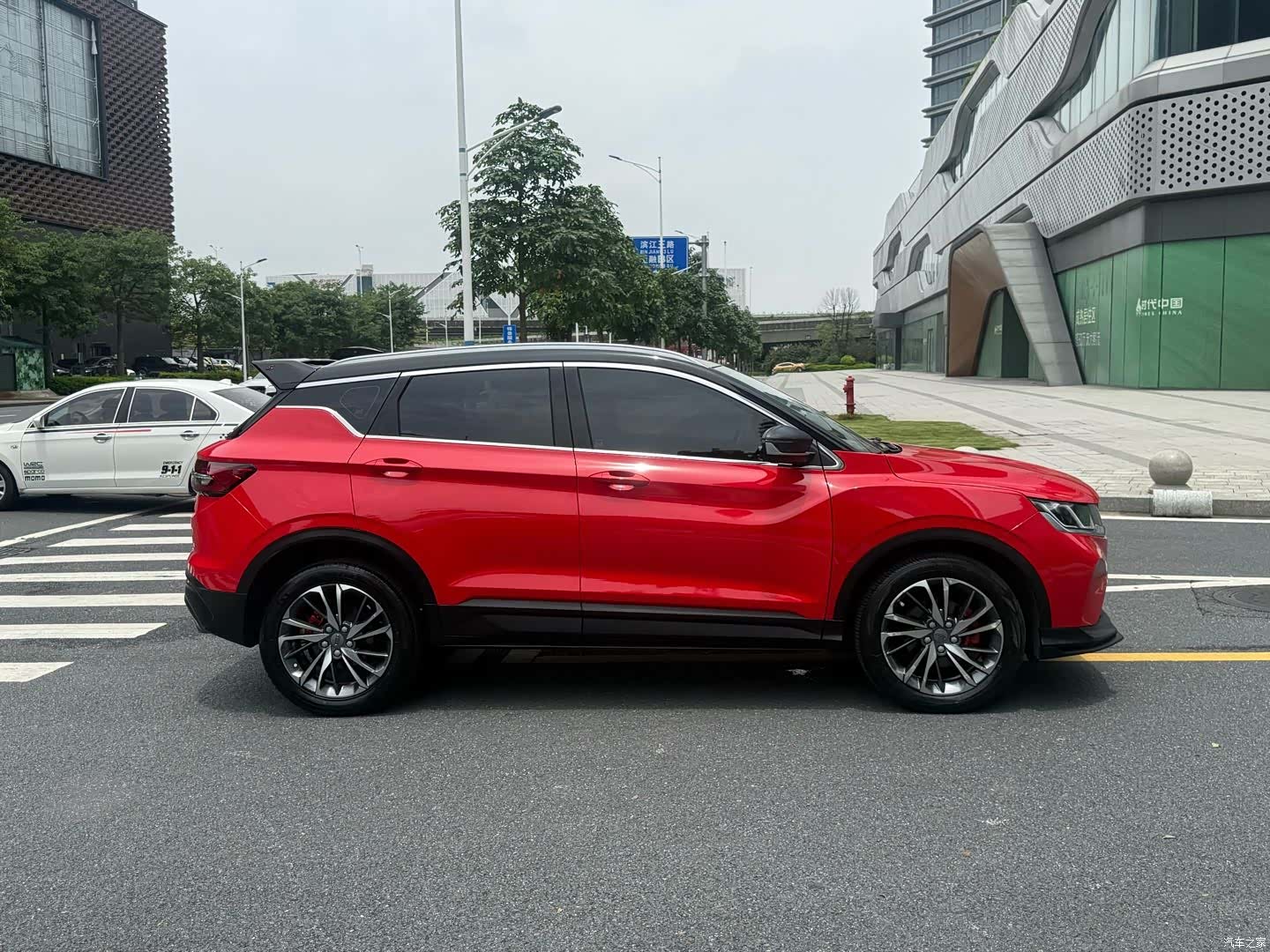 Geely Coolray, 2021 4