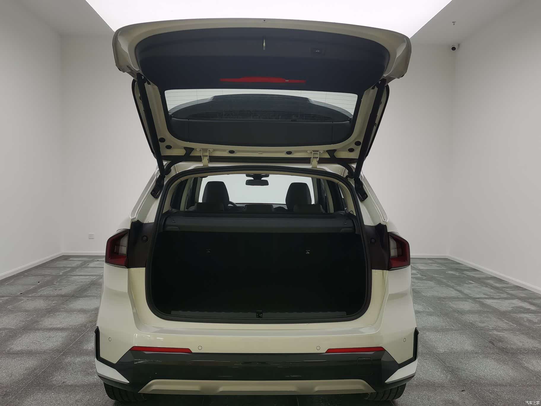 BMW X1, 2025 19