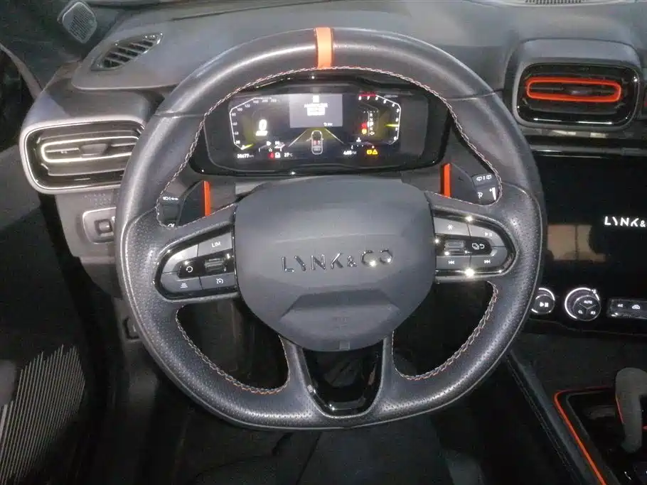 Lynk & Co 02 Hatchback