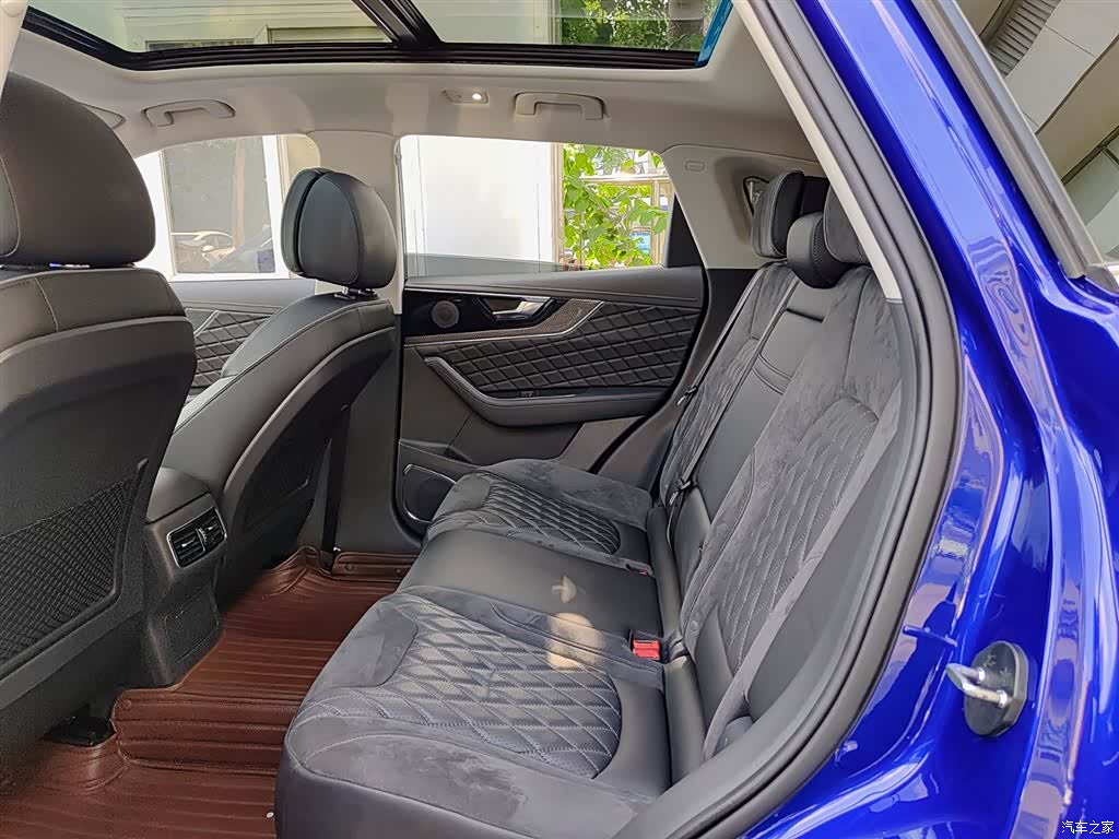 Hongqi HS5, 2020 8