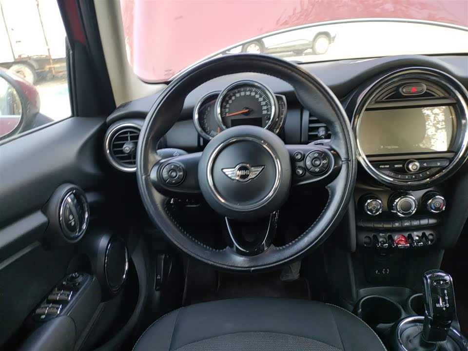 MINI MINI