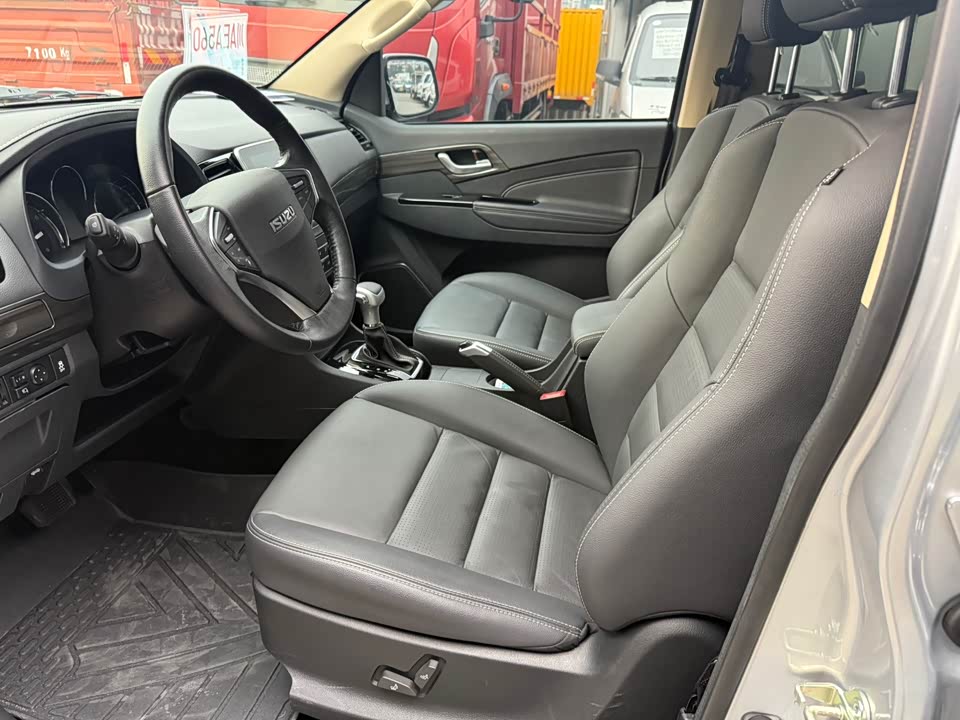 Isuzu mu-X Shepherd Ranger