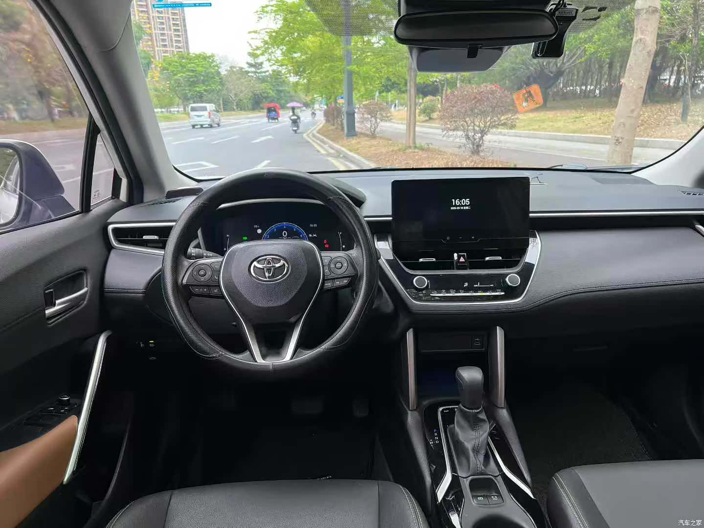 Toyota Frontlander, 2023 4