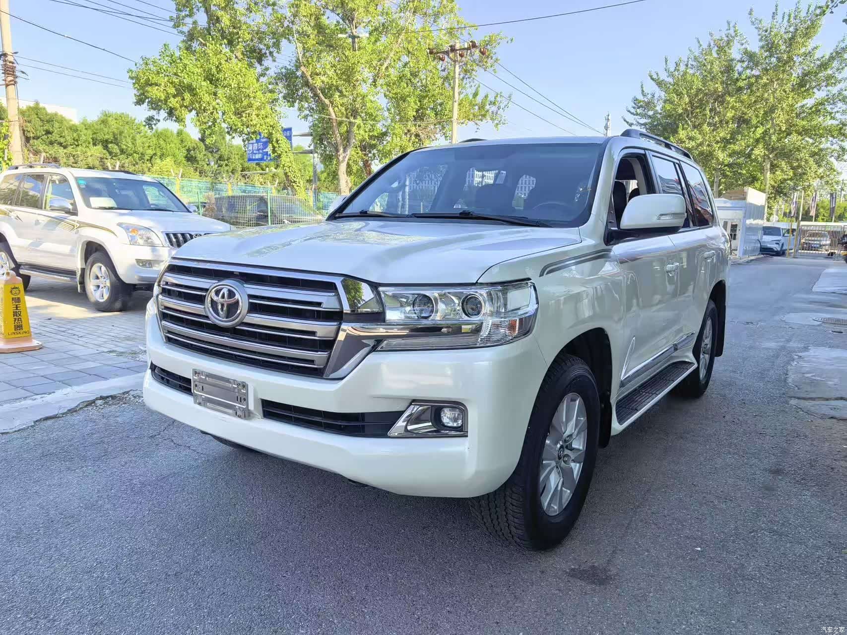 Toyota Land Cruiser, 2017 1