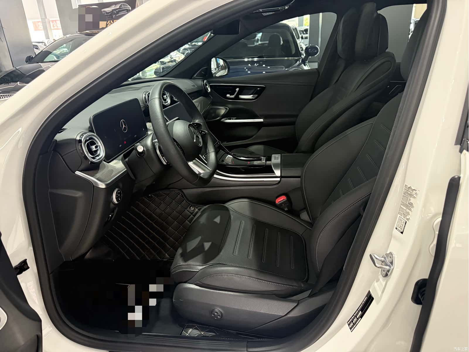 Mercedes-Benz C-Class, 2023 4