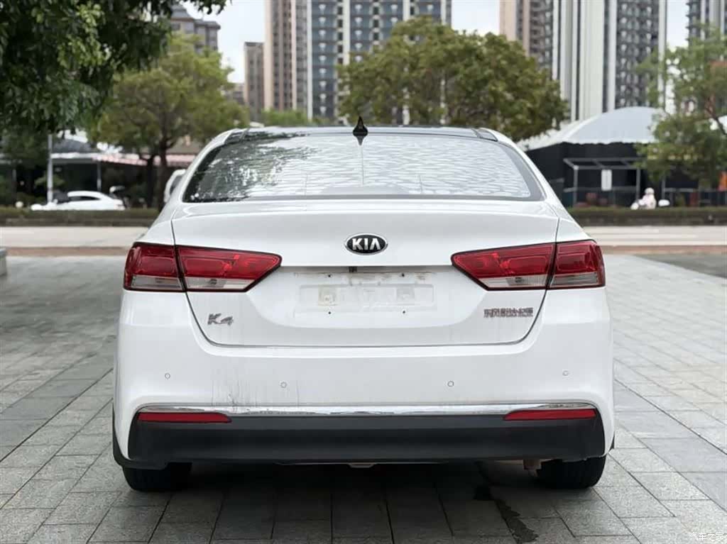 Kia K4, 2015 8