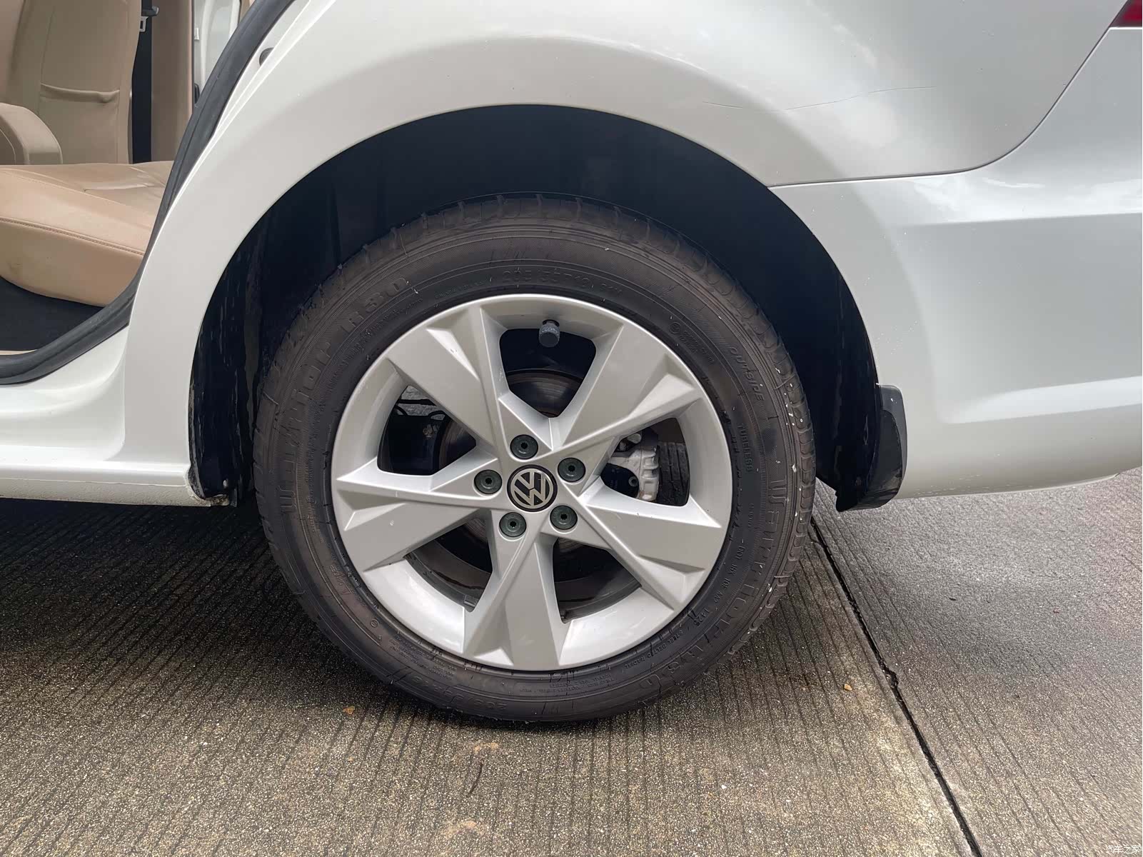 Volkswagen Bora, 2013 16