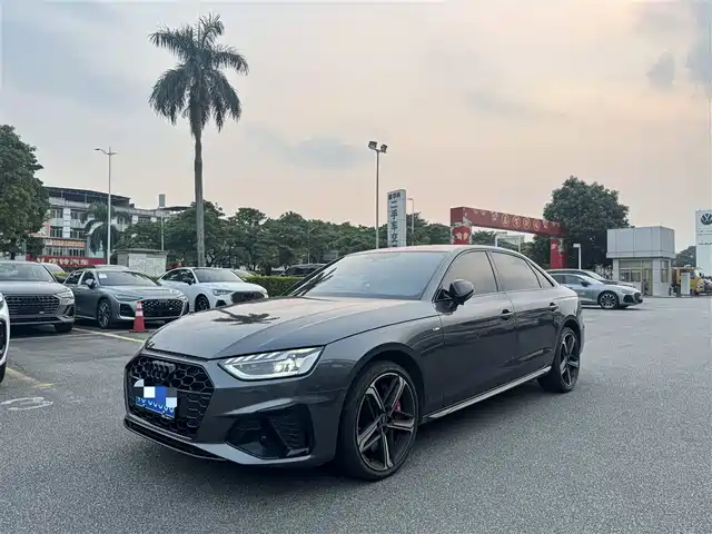 Audi A4L 2024 — купить из Китая под заказ