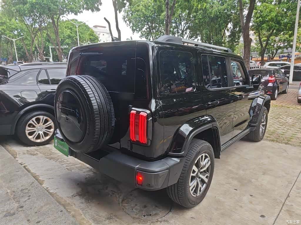 Tank 300, 2023 7