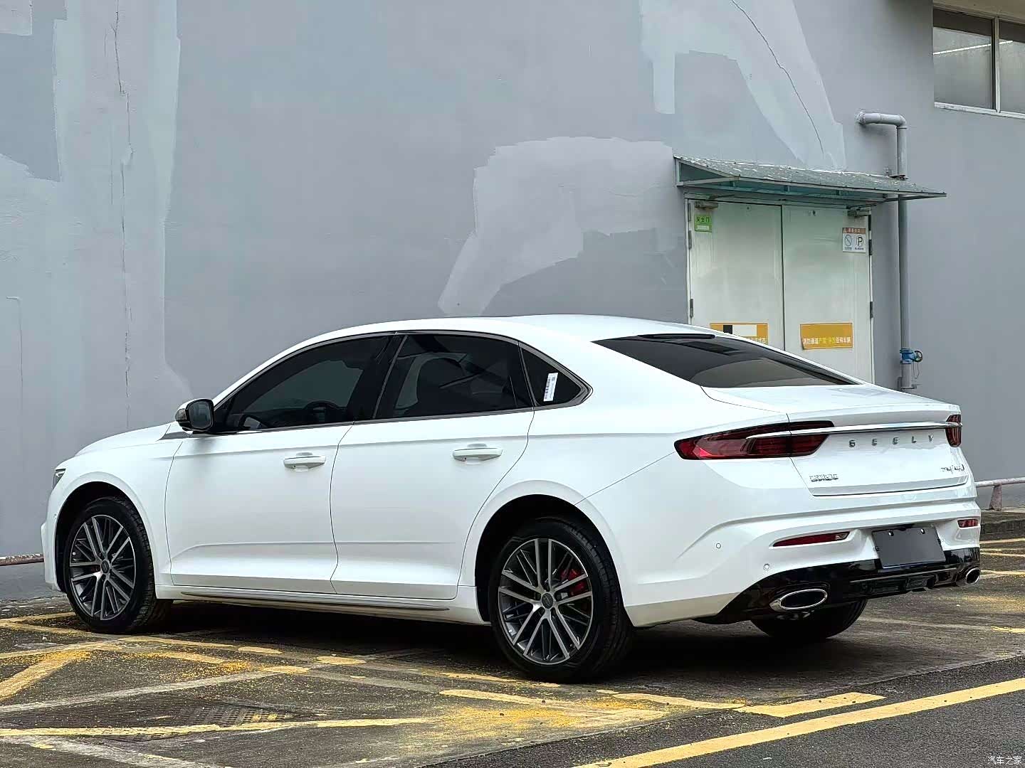 Geely Preface, 2022 6