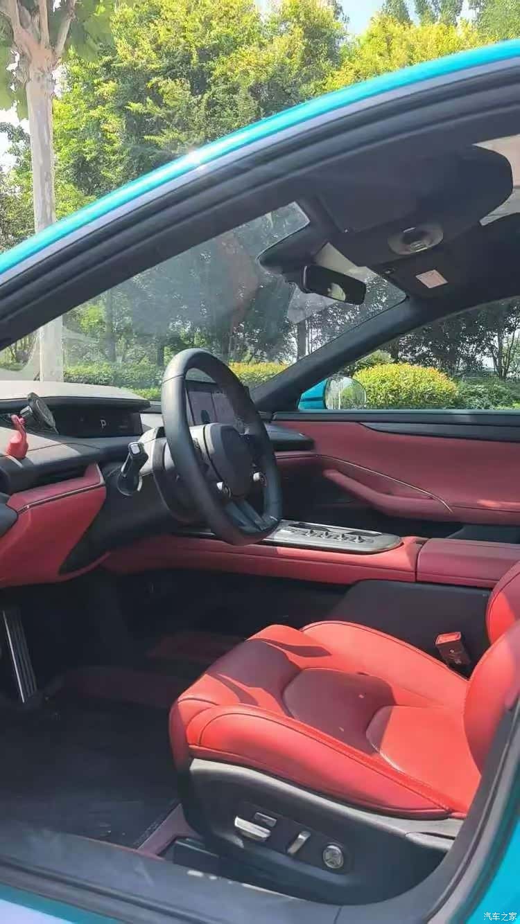 Xiaomi SU7, 2024 4