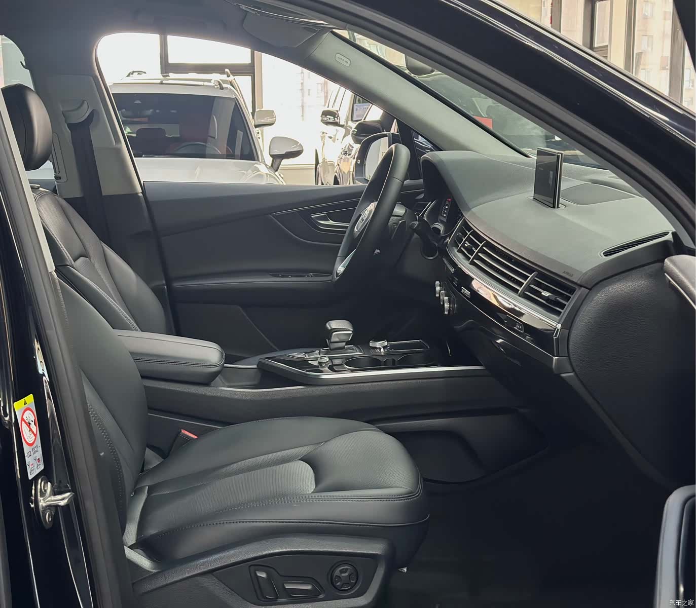 Audi Q7, 2018 6