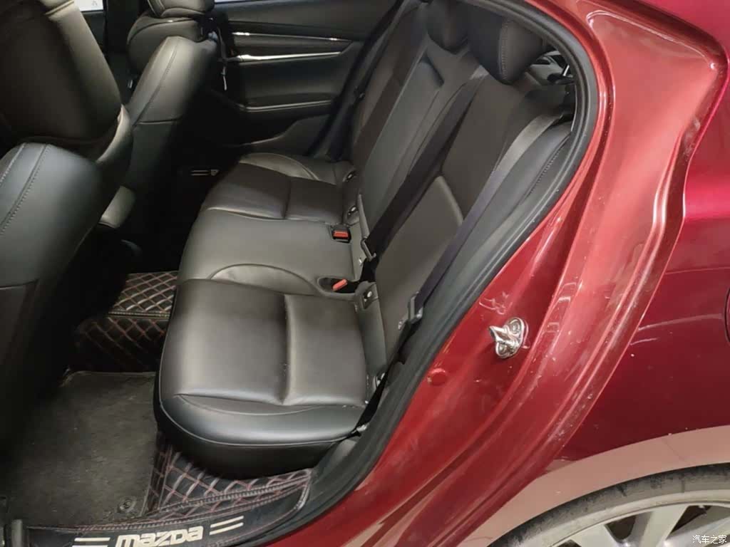 Mazda Mazda3, 2020 17