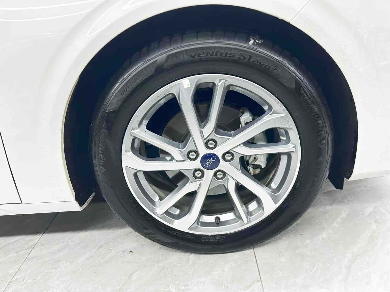 Ford Mondeo, 2023 23