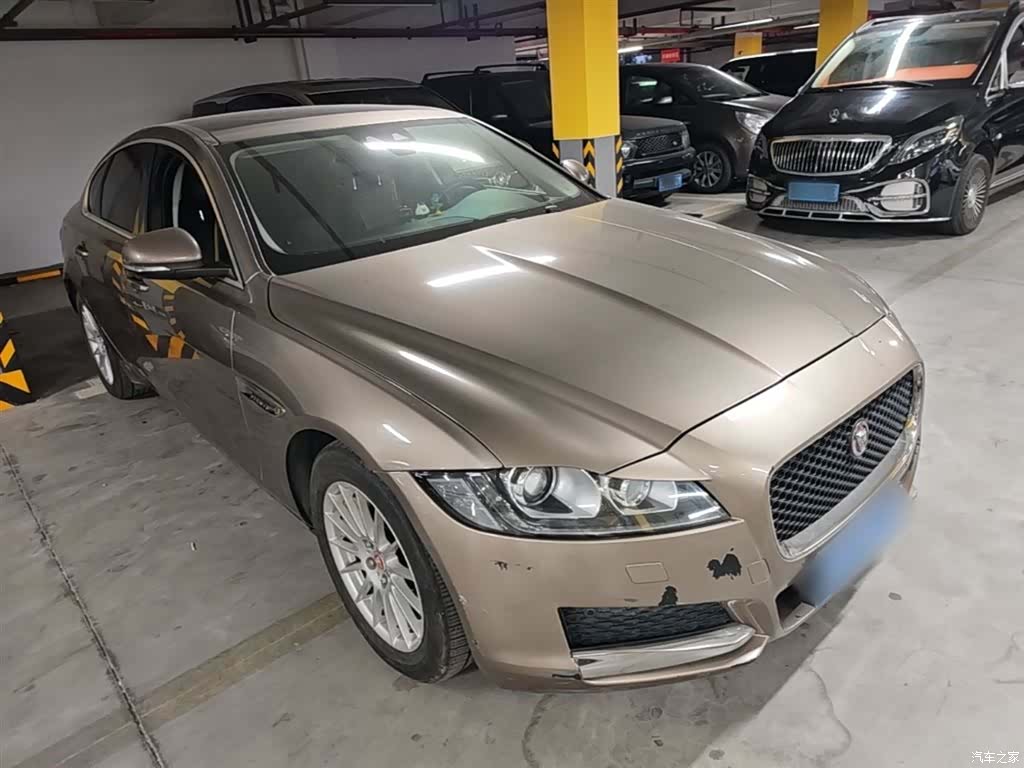 Jaguar XF, 2016 4