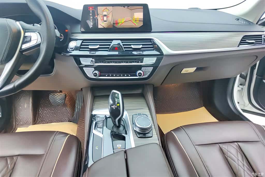 BMW 5 Series, 2019 13