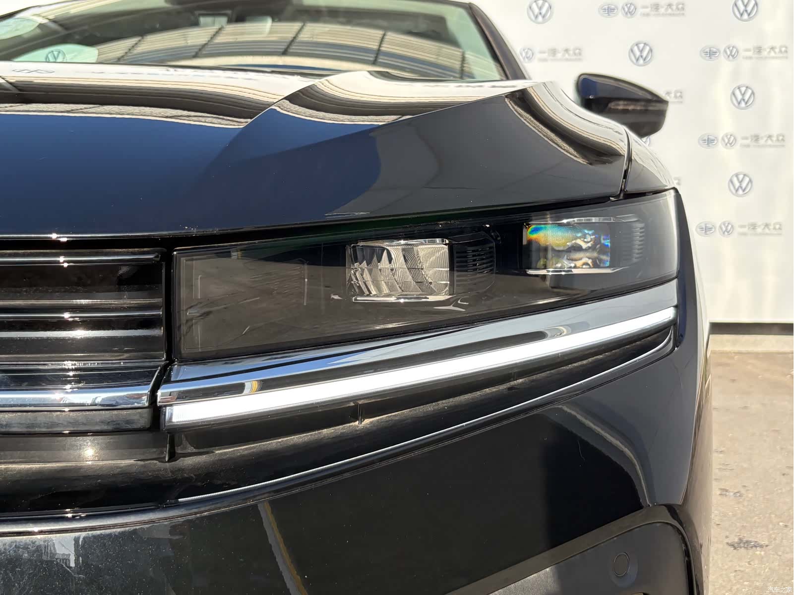 Volkswagen Magotan, 2026 3