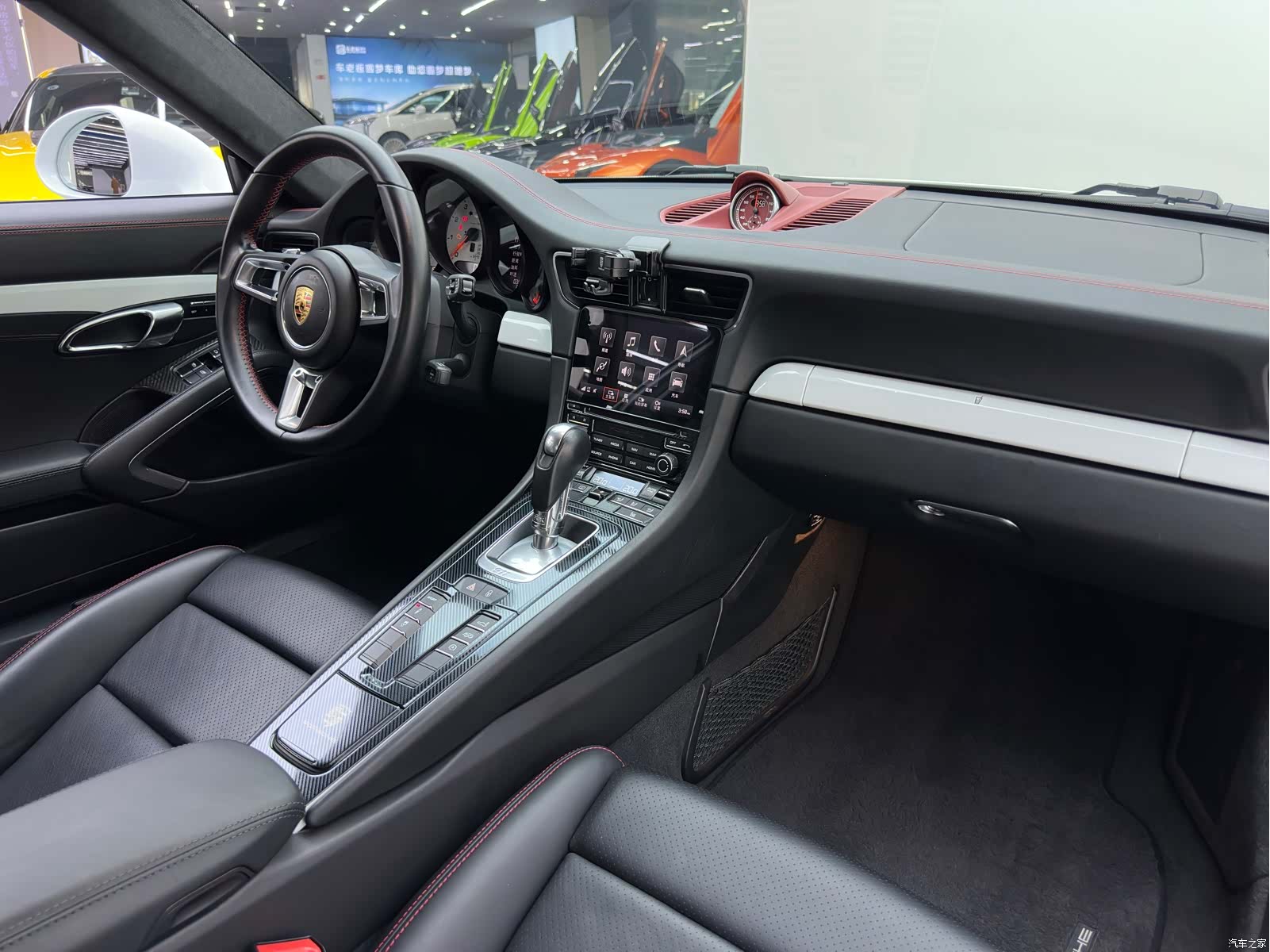 Porsche 911, 2018 12