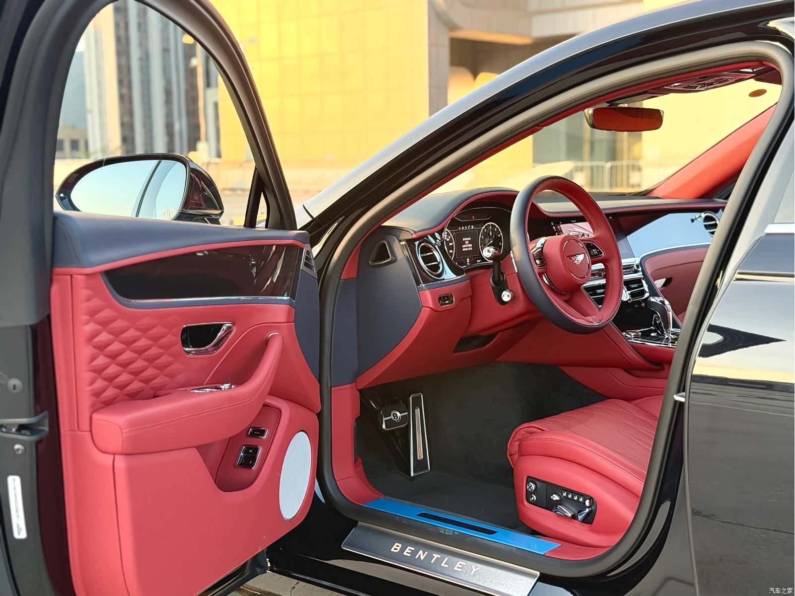 Bentley Flying Spur, 2022 4
