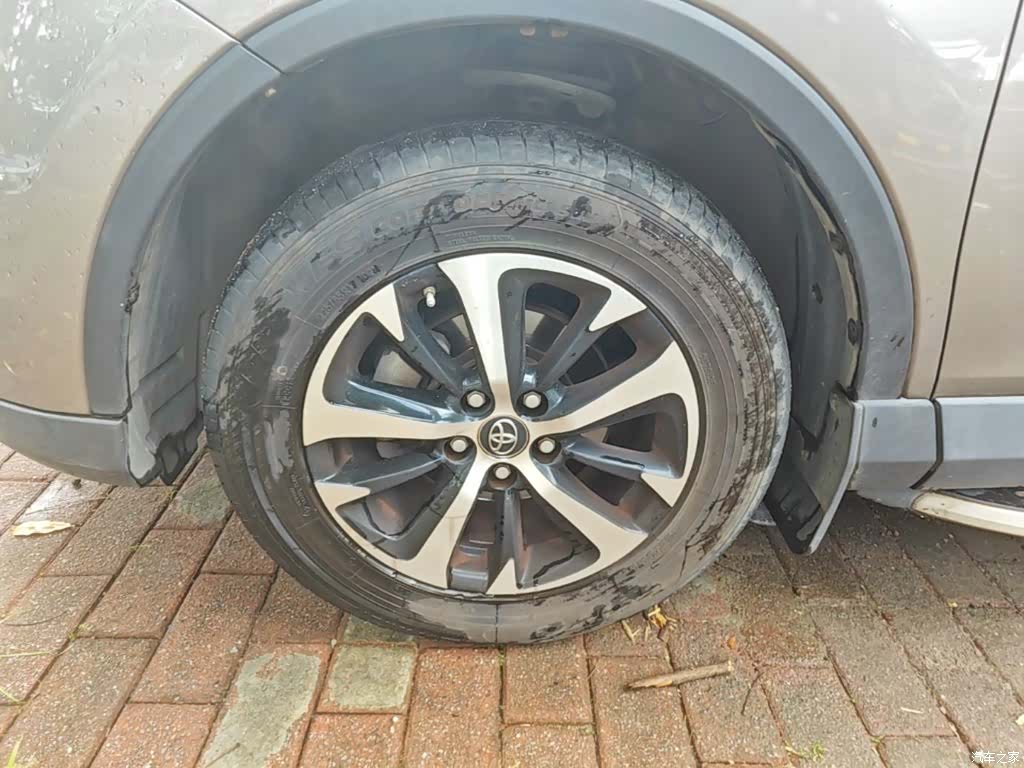 Toyota RAV4, 2018 23