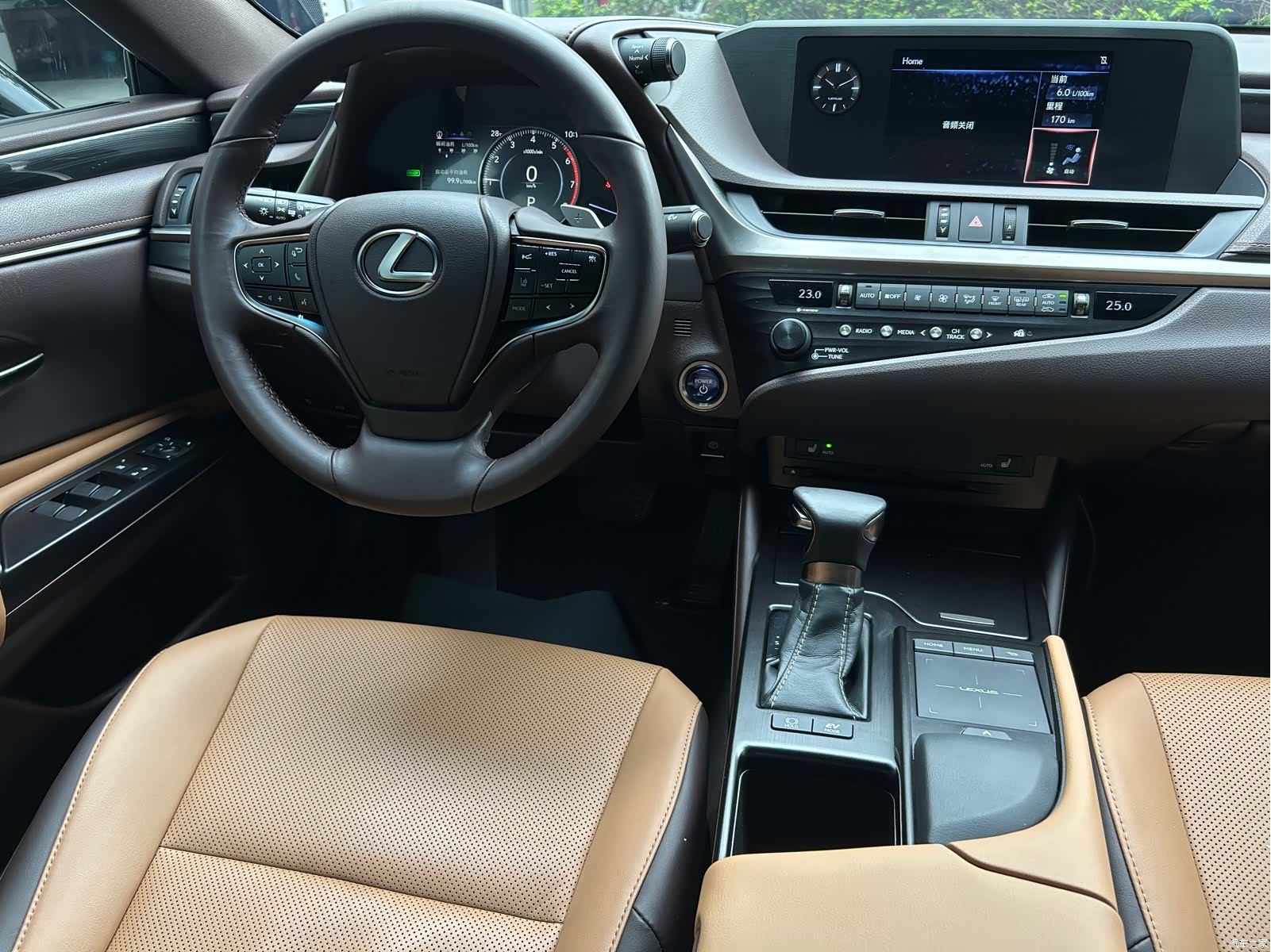 Lexus ES, 2019 28